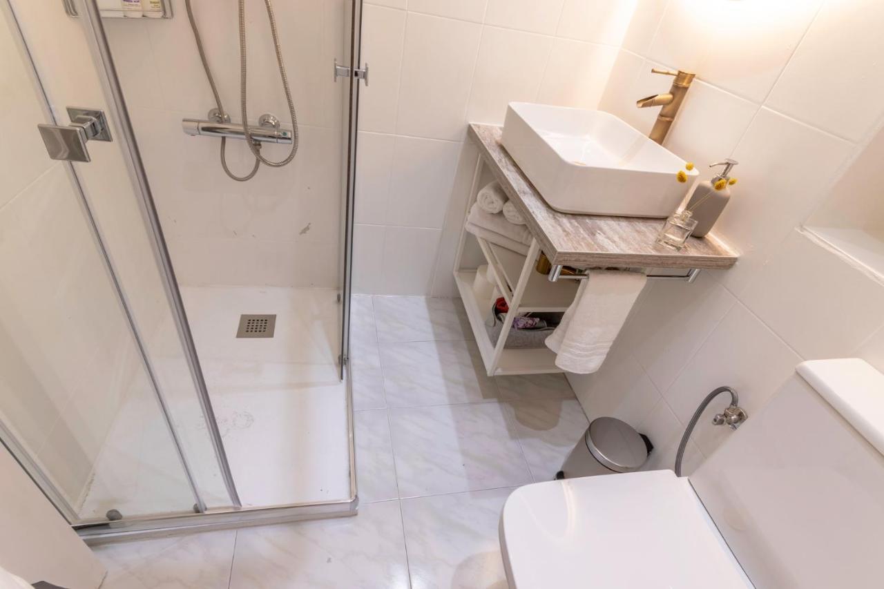 Inar Centrico Apartamento Junto Ayuntamiento & Ria Билбао Екстериор снимка